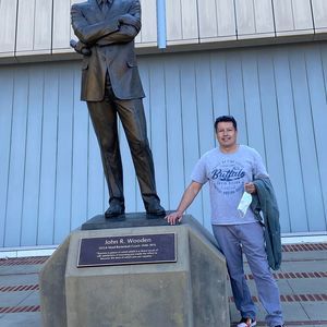 Meet your Posher, Carlos